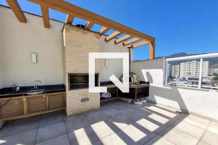 Apartamento à venda com 68m², 2 quartos e 1 vaga Apartamento à venda com 68m², 2 quartos e 1 vagaChurrasqueira