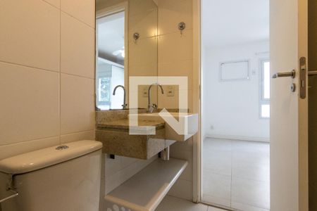 Apartamento à venda com 68m², 2 quartos e 1 vaga Apartamento à venda com 68m², 2 quartos e 1 vagaBanheiro Suite