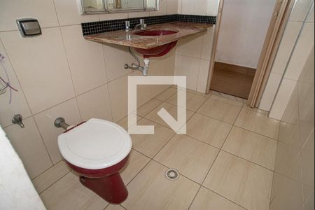 Apartamento à venda com 117m², 3 quartos e sem vagaBanheiro