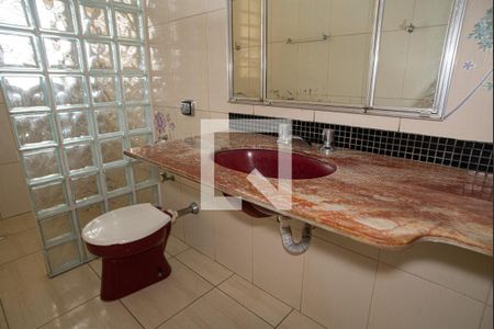 Apartamento à venda com 117m², 3 quartos e sem vagaBanheiro