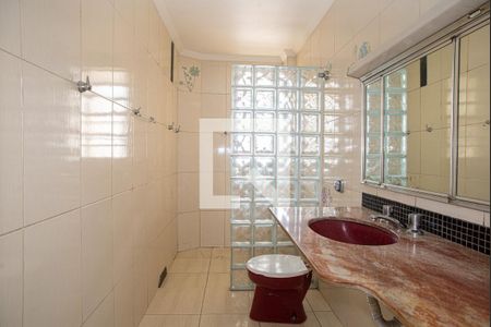 Apartamento à venda com 117m², 3 quartos e sem vagaBanheiro