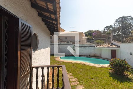 Casa à venda com 570m², 4 quartos e 4 vagasQuarto 3 Varanda