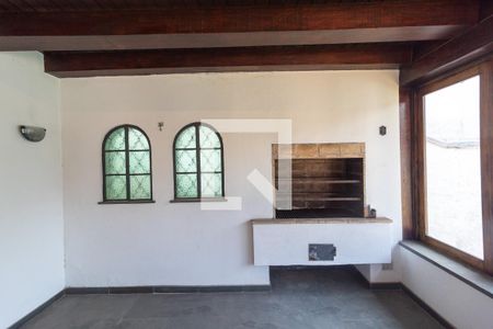 Casa à venda com 570m², 4 quartos e 4 vagasChurrasqueira