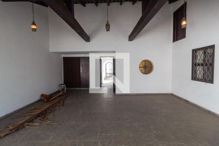 Casa à venda com 570m², 4 quartos e 4 vagasGaragem 