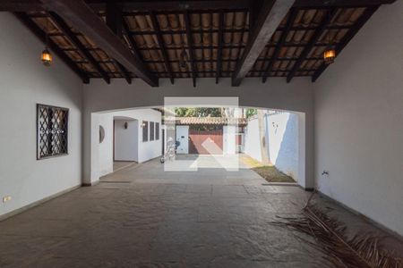 Casa à venda com 570m², 4 quartos e 4 vagasGaragem 