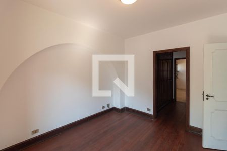 Casa à venda com 570m², 4 quartos e 4 vagasQuarto 3