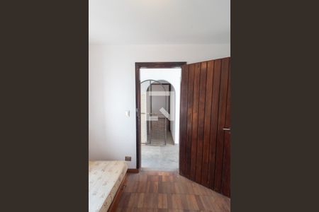 Casa à venda com 570m², 4 quartos e 4 vagasQuarto de Serviço 1