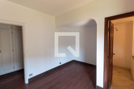 Casa à venda com 570m², 4 quartos e 4 vagasQuarto 1