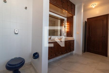 Casa à venda com 570m², 4 quartos e 4 vagasBanheiro da Suíte 3