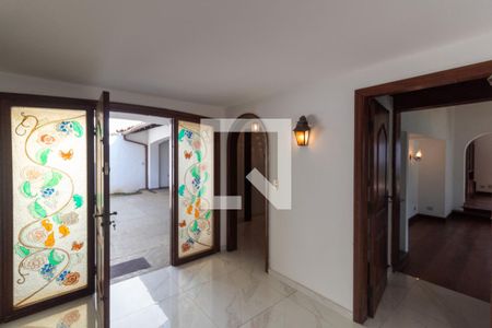 Casa à venda com 570m², 4 quartos e 4 vagasHall de Entrada