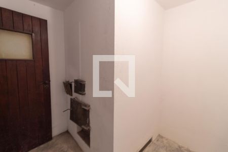Casa à venda com 570m², 4 quartos e 4 vagasQuarto de Serviço 6 Aquecedor 