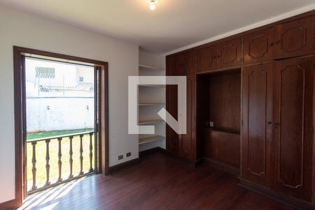 Casa à venda com 570m², 4 quartos e 4 vagasQuarto 2