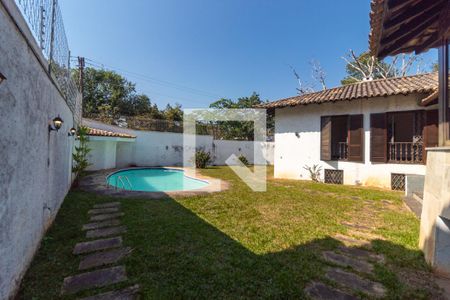 Casa à venda com 570m², 4 quartos e 4 vagasPiscina 
