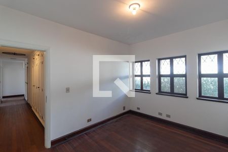 Casa à venda com 570m², 4 quartos e 4 vagasQuarto 4