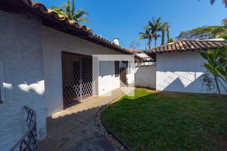 Casa à venda com 570m², 4 quartos e 4 vagasQuintal Jardim 