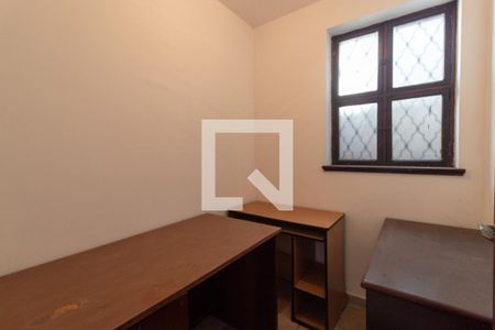 Casa à venda com 570m², 4 quartos e 4 vagasQuarto de Serviço 5