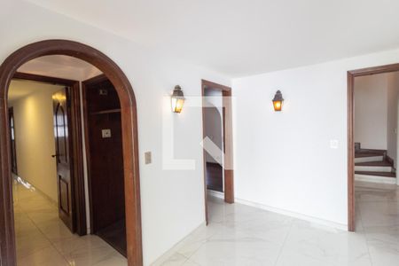 Casa à venda com 570m², 4 quartos e 4 vagasHall de Distribuição 