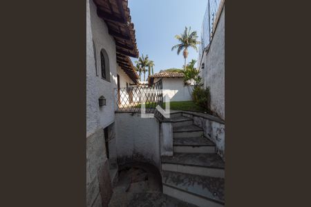 Casa à venda com 570m², 4 quartos e 4 vagasQuintal  