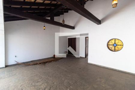 Casa à venda com 570m², 4 quartos e 4 vagasGaragem 