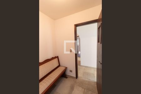 Casa à venda com 570m², 4 quartos e 4 vagasQuarto de Serviço 4