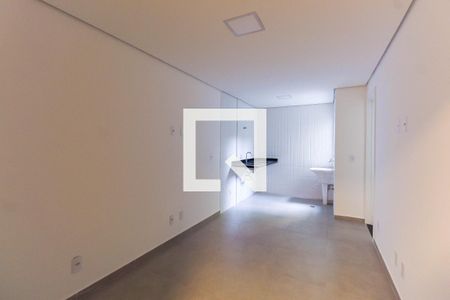 Apartamento à venda com 1 quarto, 28m² em Vila Invernada, São Paulo