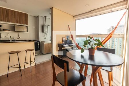 Sala de apartamento para alugar com 2 quartos, 55m² em Santa Teresinha, São Paulo