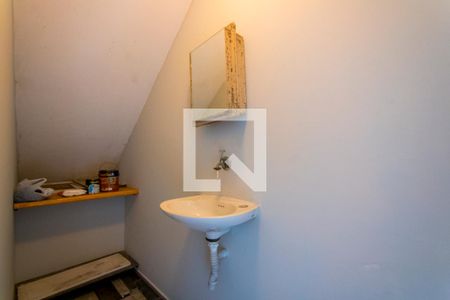 Casa à venda com 214m², 3 quartos e 2 vagas Casa à venda com 214m², 3 quartos e 2 vagasLavabo da garagem