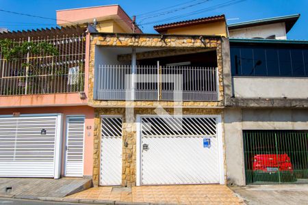 Fachada de casa à venda com 3 quartos, 214m² em Vila Suíça, Santo André
