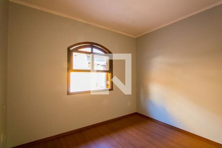 Casa à venda com 214m², 3 quartos e 2 vagas Casa à venda com 214m², 3 quartos e 2 vagasQuarto 3