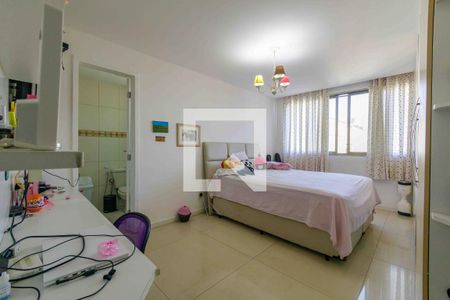 Apartamento à venda com 228m², 4 quartos e 3 vagasSuíte 4