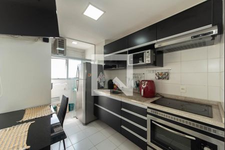 Cozinha de apartamento para alugar com 1 quarto, 34m² em Itaim Bibi, São Paulo