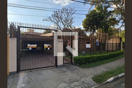 Casa à venda com 350m², 4 quartos e 6 vagasFachada