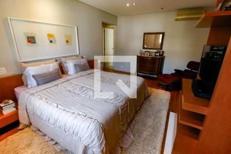 Casa para alugar com 656m², 3 quartos e 3 vagas Casa para alugar com 656m², 3 quartos e 3 vagasSuíte 3