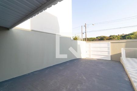 Casa à venda com 75m², 2 quartos e 4 vagas Casa à venda com 75m², 2 quartos e 4 vagasGaragem