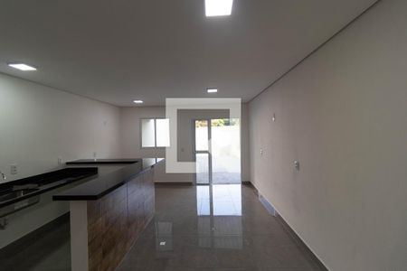 Sala de casa à venda com 2 quartos, 75m² em Parque Jambeiro, Campinas