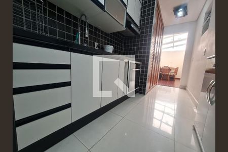 Apartamento à venda com 85m², 3 quartos e 2 vagasCozinha