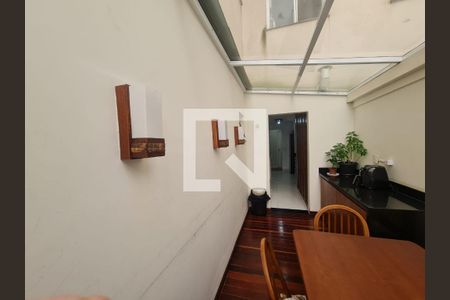 Apartamento à venda com 85m², 3 quartos e 2 vagasCozinha 