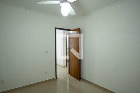 Quarto 1 de casa para alugar com 3 quartos, 100m² em Vila Brasilina, São Paulo