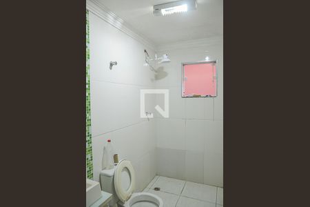 Casa à venda com 179m², 4 quartos e 2 vagasBanheiro 2