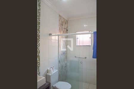 Casa à venda com 179m², 4 quartos e 2 vagasBanheiro 1