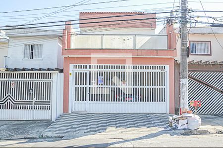 Casa à venda com 179m², 4 quartos e 2 vagasFachada + Fachada