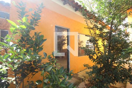 Casa à venda com 700m², 4 quartos e 4 vagasEdícula - Suíte