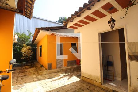 Casa à venda com 700m², 4 quartos e 4 vagasEdículas 