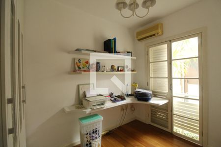 Casa à venda com 700m², 4 quartos e 4 vagasQuarto 2