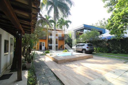 Casa à venda com 700m², 4 quartos e 4 vagasQuintal