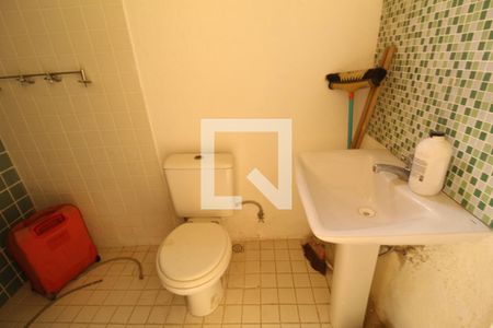 Casa à venda com 700m², 4 quartos e 4 vagasÁrea de Serviço - Banheiro