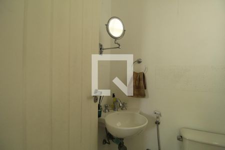 Casa à venda com 700m², 4 quartos e 4 vagasLavabo