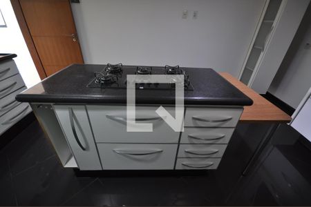 Casa para alugar com 600m², 4 quartos e 4 vagasCozinha