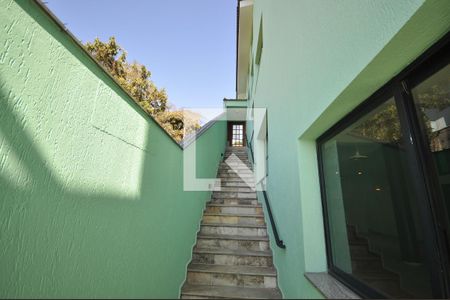Casa para alugar com 600m², 4 quartos e 4 vagasEntrada de serviço