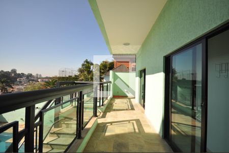 Casa para alugar com 600m², 4 quartos e 4 vagasAcesso a piscina e a Churrasqueira